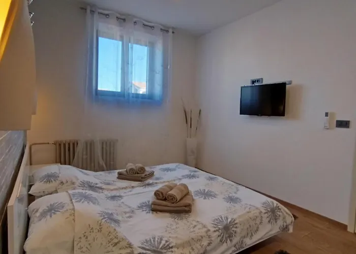 Parentina Apartman *