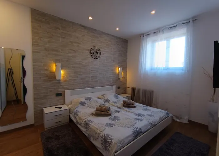 Apartman Parentina *