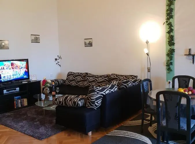 Апартаменти Parentina *